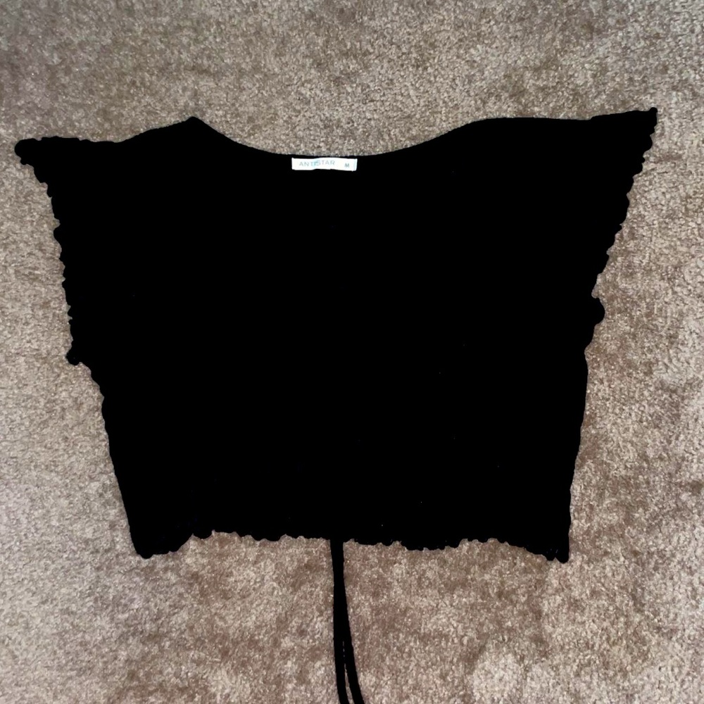 Black cropped top